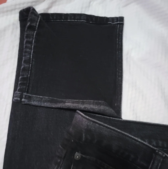 NWT Abercrombie Women's High Rise Skinny Jeans, Black with Vent Hem, sz 32/14R - Picture 4 of 6